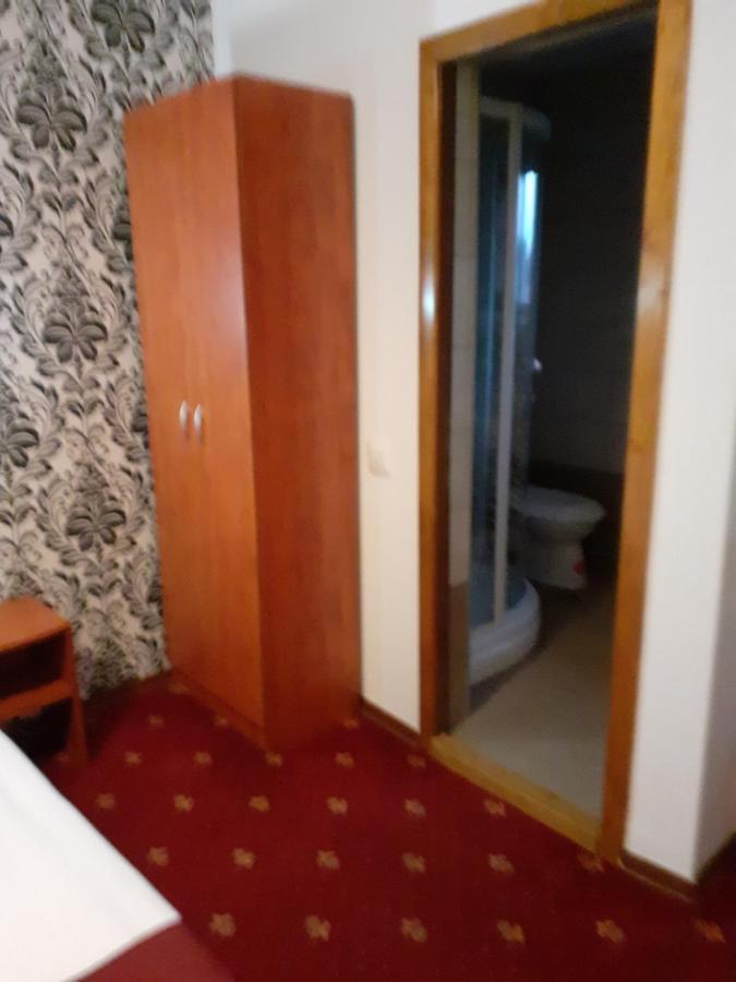 Pension Lion Hermannstadt Exterior foto
