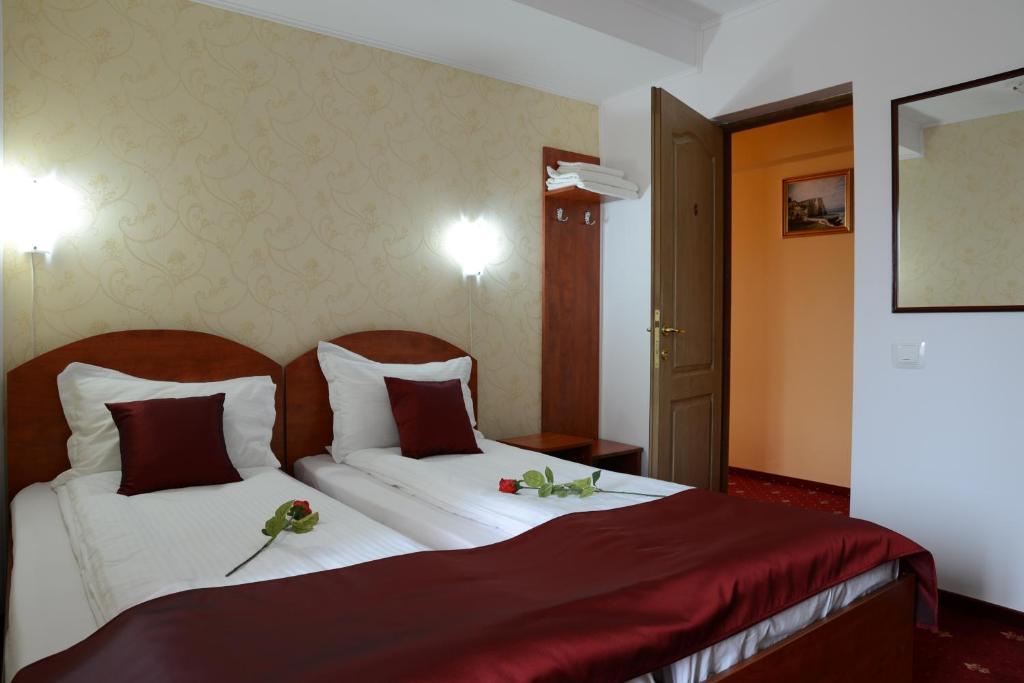 Pension Lion Hermannstadt Exterior foto